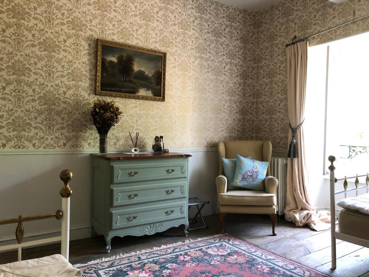 Chateau Gros Puy, Petit Chateau Chambre D'Hote Abjat-sur-Bandiat Eksteriør billede